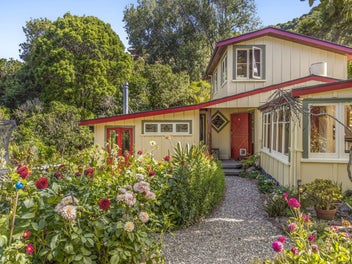21 Airlie Street, Glenduan, Nelson
