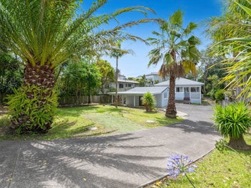 346 Whangaparaoa Road, Stanmore Bay, Whangaparaoa