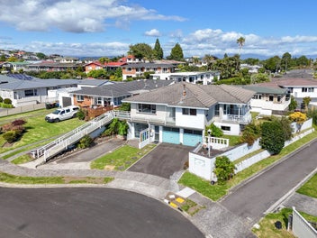 20 Laing Place, Otumoetai, Tauranga