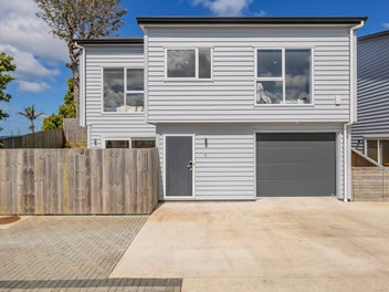 28C Halberg Street, Glenfield, Auckland