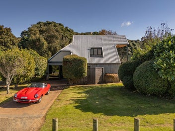 28 Hahei Beach Road, Hahei, Whitianga