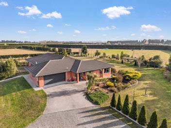 745 Two Chain Road, Swannanoa, Rangiora