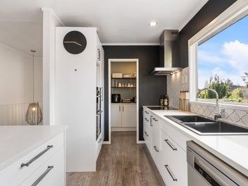 7 Paris Place, Birkenhead, Auckland