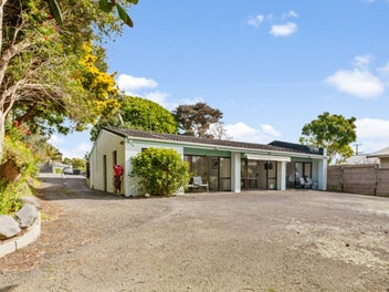 51 Wairau Road, Oakura, Oakura