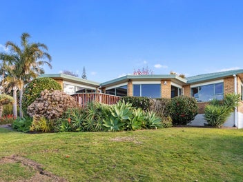 10 Homestead Place, Welcome Bay, Tauranga