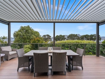 16 Fred Carr Place, One Tree Point, Whangārei