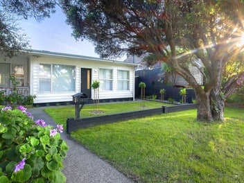 2/19 Burnham Street, Seatoun, Wellington