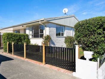 1-176/176 Grimseys Road, Redwood, Christchurch