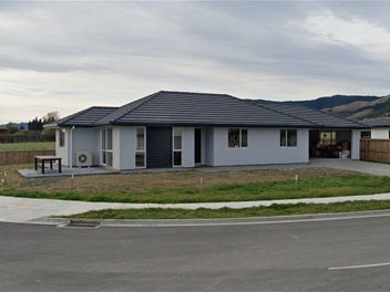 14 Campari Drive, Richmond