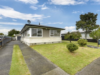 74 Leicester Avenue, Tamatea, Napier