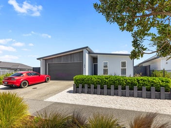 106 Coast Boulevard, Papamoa Beach, Papamoa