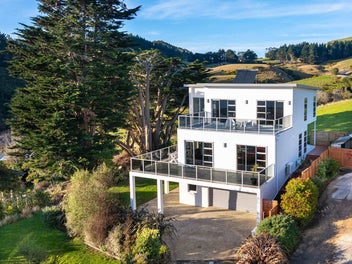 102 Mission Cove, Company Bay, Dunedin