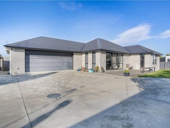 150 MacKenzie Street, Winton, Winton