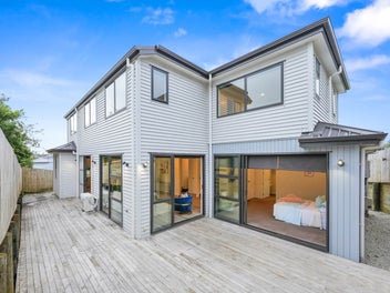 8B Corric Hill, Torbay, Auckland