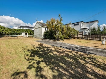 80 Walmer Road, Point Chevalier, Auckland