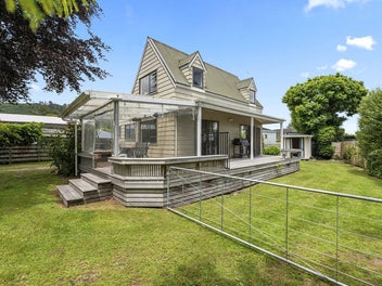 19 Irwin Place, Taupo