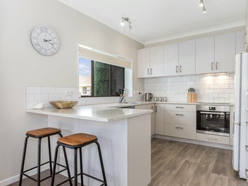 5/30 LEIGHTON AVE, Waiwhetu, Lower Hutt