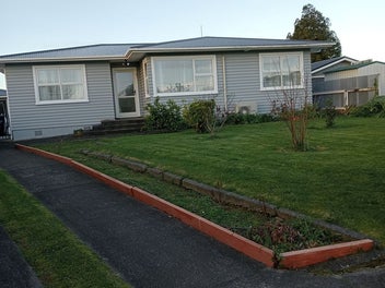 8 Greenock Place, Awapuni, Palmerston North