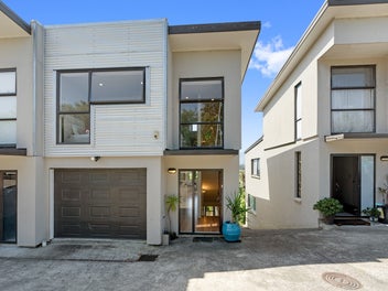 5/12 Schnapper Rock Road, Schnapper Rock, Auckland