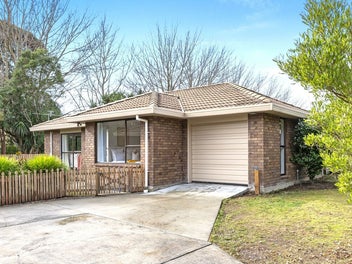 2/1 Gates Lane, Woolston, Christchurch