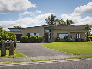 111 Koutunui Road, Athenree, Katikati