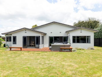 13 Mangakoea Place, St Andrews, Hamilton