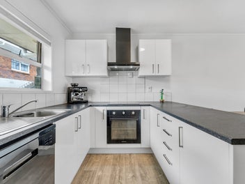 2/86 Archers Road, Glenfield, Auckland