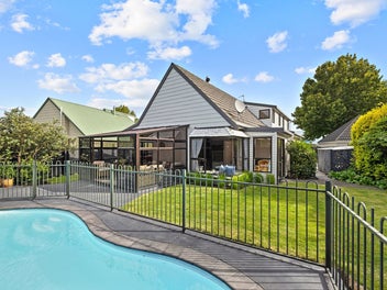 6 Cullahill Street, Harewood, Christchurch