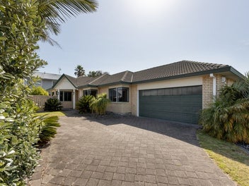 11 Santa Monica Drive, Papamoa Beach, Papamoa
