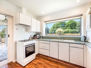 2 Leybourne Avenue, Waikanae
