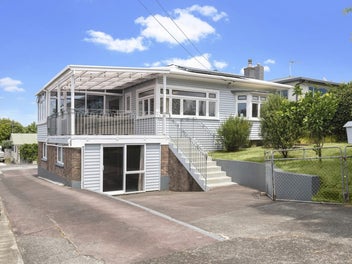 14 Hastie Avenue, Mangere Bridge, Auckland