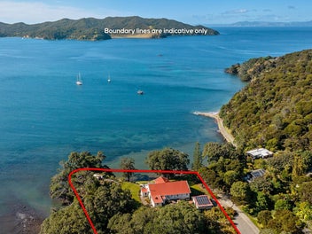 207 Puriri Bay Road, Great Barrier Island