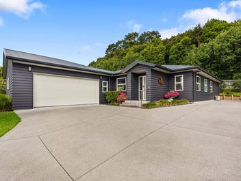 69 Bathurst Crescent, Pyes Pa, Tauranga