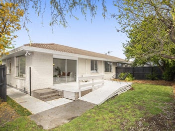 2/21A Quinns Road, Shirley, Christchurch