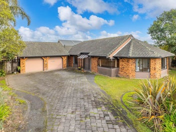 1 Larkspur Court, The Gardens, Auckland