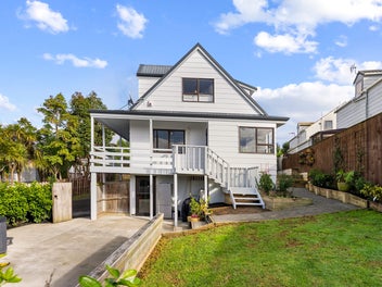 2/6 Ceramco Place, Torbay, Auckland