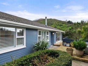 16 Doris Gordon Crescent, Crofton Downs, Wellington