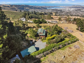 144 Cowan Road, Pine Hill, Dunedin