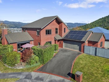 17 Garrett Place, Riverstone Terraces, Upper Hutt