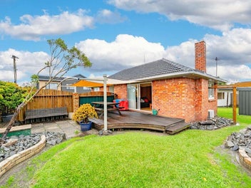3 Poto Street, Te Atatu South, Auckland