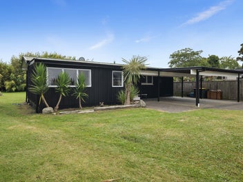 11 Farnworth Avenue, Holdens Bay, Rotorua