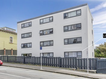 3/52 Russell Terrace, Berhampore, Wellington