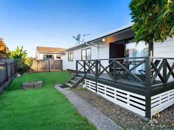 1/9 Te Kanawa Crescent, Henderson, Auckland