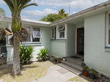24 Dalton Street, Outer Kaiti, Gisborne