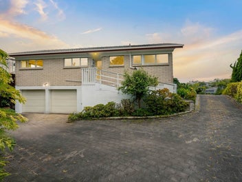 1/17 Markham Place, Bucklands Beach, Auckland