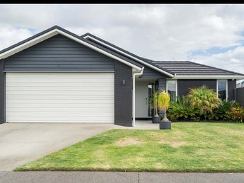 38 HIRIA CRESCENT, Papamoa Beach, Papamoa