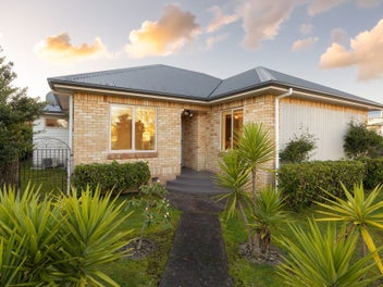 73 Cook Street, Hamilton East, Hamilton