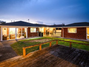 6 Grange Place, Milson, Palmerston North