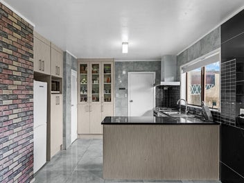 2/126 Great South Road, Manurewa, Auckland