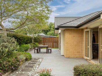 14 Holbrook Way, Westmorland, Christchurch